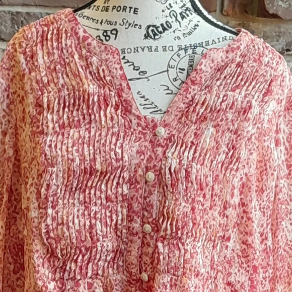 Coldwater Creek Top - Picture 2 of 4